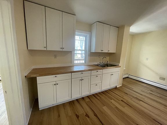 3rd image of 272 Pearl St #11327845