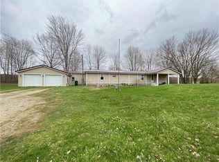 8206 Plymouth Ln, Jamestown, PA 16134