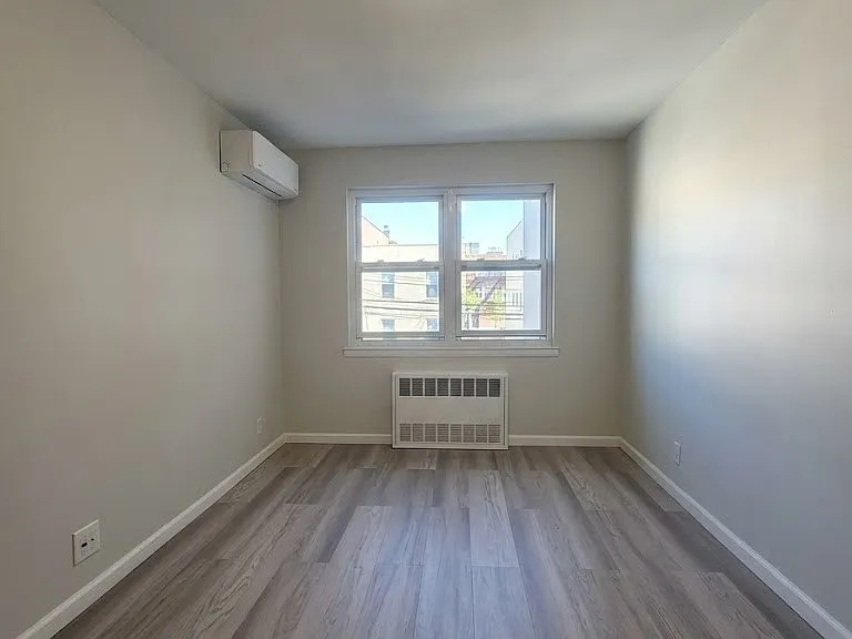 31-59 43rd St #2H — Photo 11
