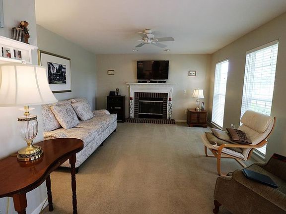 2nd image of 5092 Fitch Dr