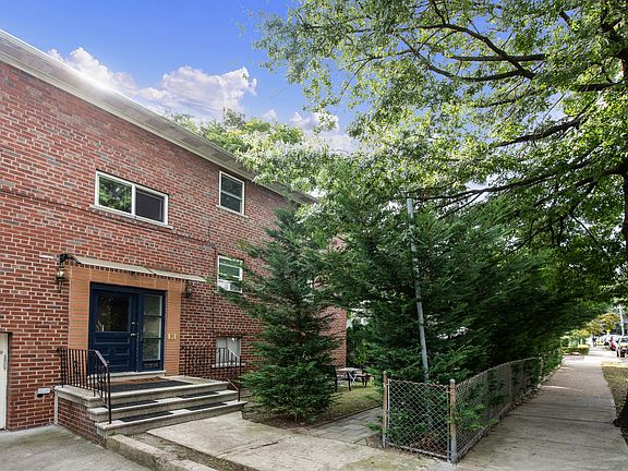 2nd image of 5834 Fieldston Rd
