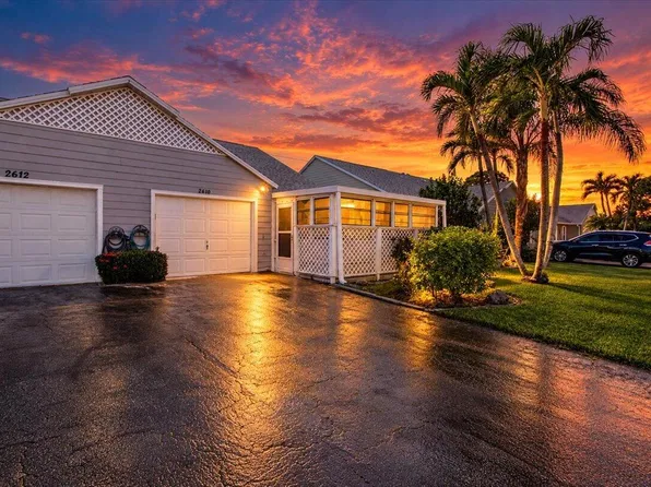 2610 SE Tropical E Circle, Port St Lucie, FL 34952