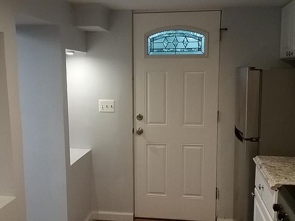 4th image of 622 18th St S #1