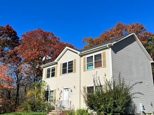 46 Steeple Chase Cir, Attleboro, MA 02703