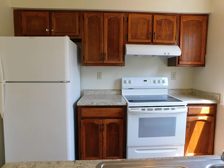 215 Greenbrier Ave — Photo 8