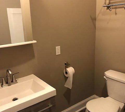 4th image of 46 N Main St APT D