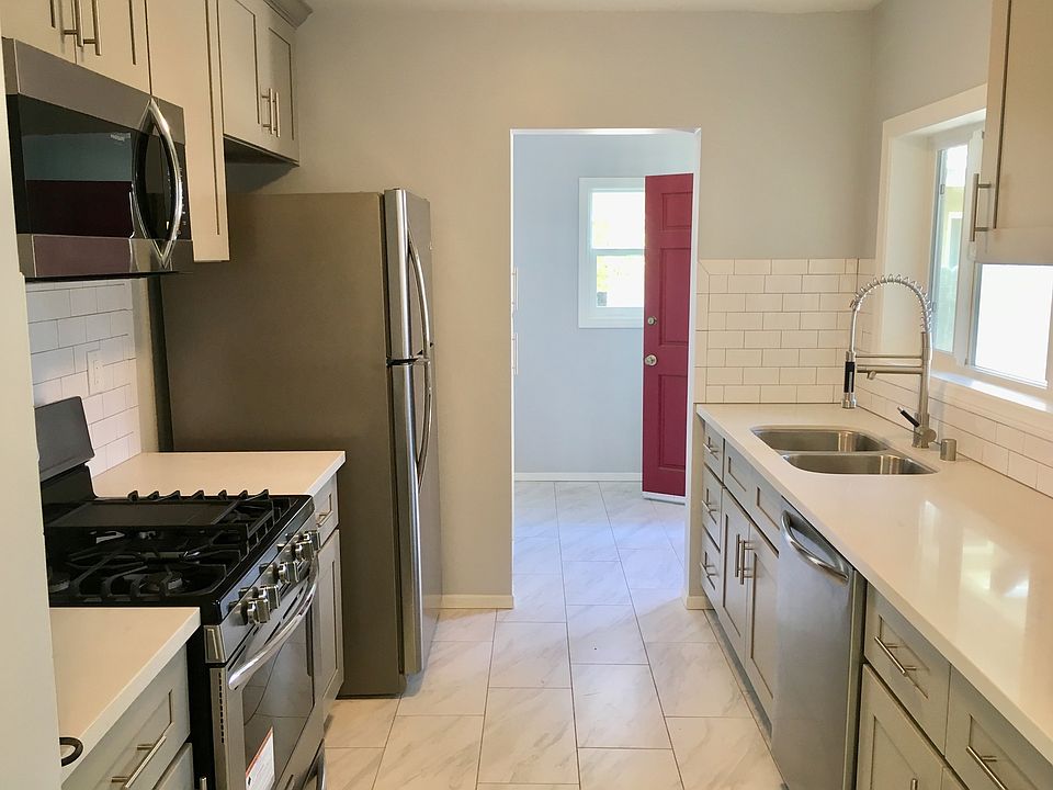 1st image of 2116-2122 N Magnolia Ave #2116
