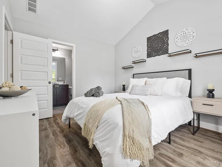1365 Memorial Dr SE #9 — Photo 24