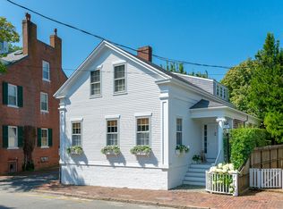 17 Pleasant St, Nantucket, MA 02554
