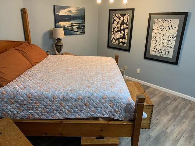9601 Sierra Vista Ct NE — Photo 8