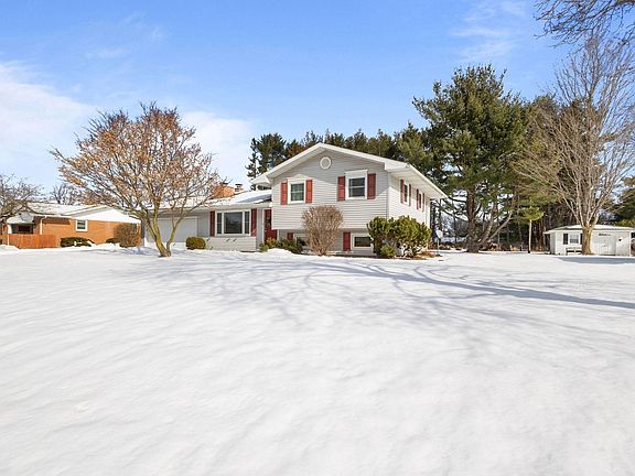 2nd image of 51900 Cheryl Dr
