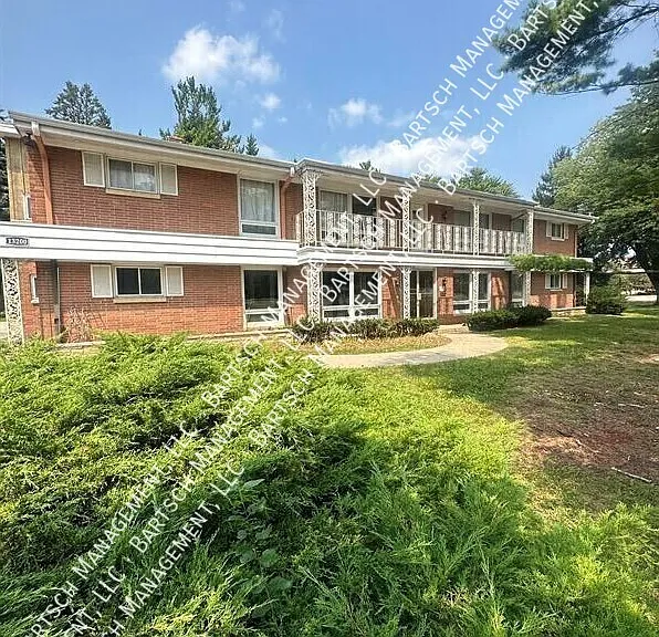 13200 W Bluemound Rd #8 — Photo 3