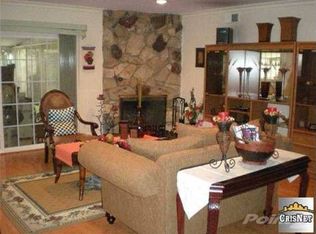 9245 Monogram Ave, North Hills, CA 91343