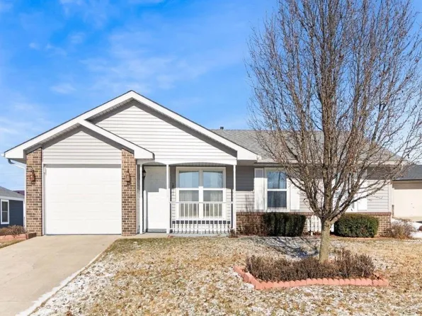 1511 Salem Ct, Kendallville, IN 46755
