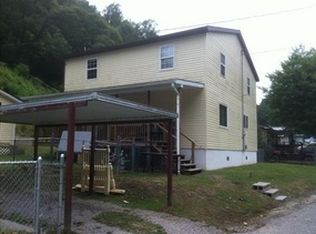 427 Little Creek Rd, Cabin Creek, WV 25035