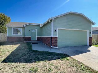 1706 N Woodchuck St, Wichita, KS 67212
