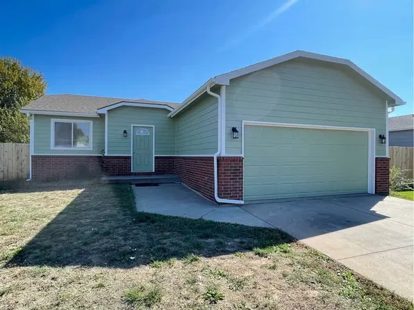 1706 N Woodchuck St, Wichita, KS 67212