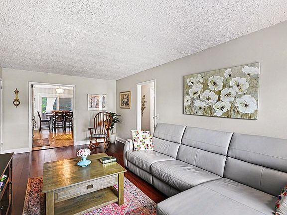 5th image of 759 Fitzpatrick Rd