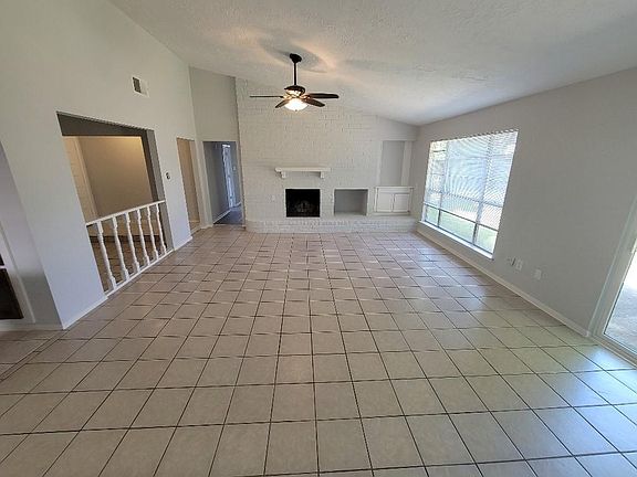 4th image of 9914 Towne Brook Ln