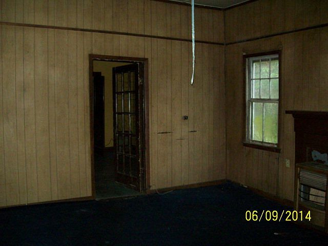 2nd image of 316 3rd Ave