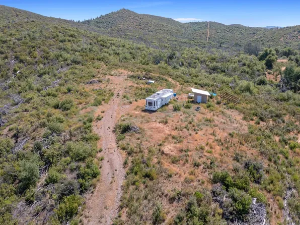 6165 Starlight Ln, Mountain Ranch, CA 95246