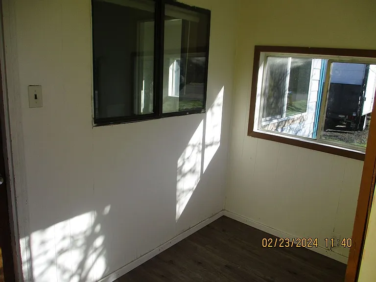 1227 Chenault Ave — Photo 11