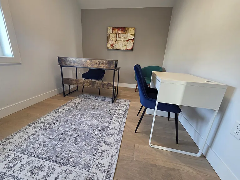 2881 Georgia St E — Photo 13