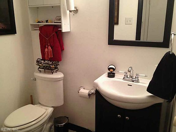 5th image of 1464 Ventura Way