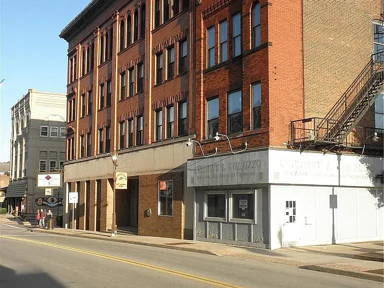 1 W Pike St #3C — Photo 1