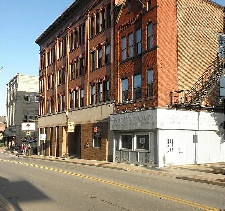 1 W Pike St #3C