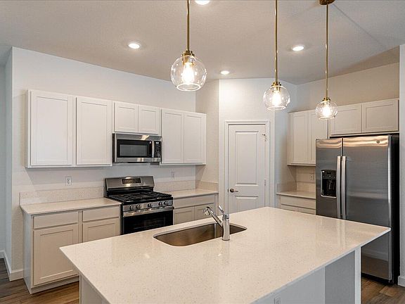4th image of 6402 NW Windwood Way