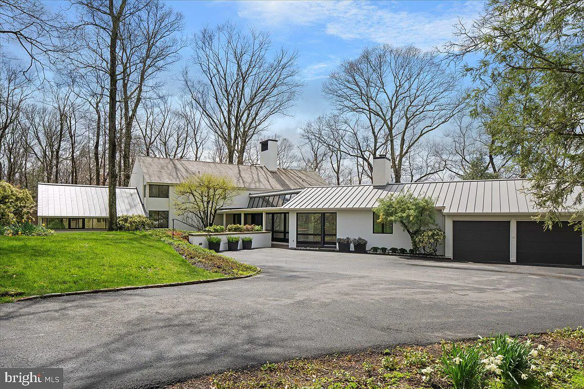 2 Puritan Ct photo 1