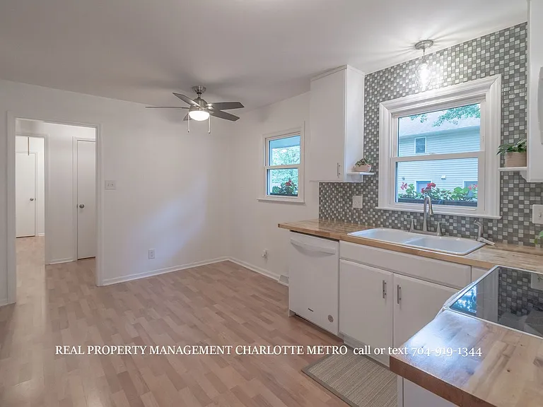 1059 Woodlake Ln — Photo 14