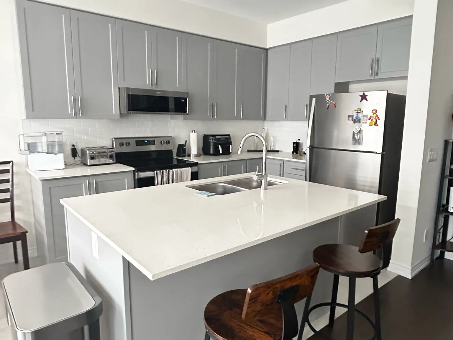 3 bed, $3,000 — Photo 3