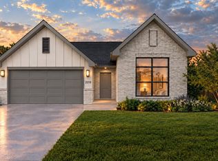 18365 W 195th St, Spring Hill, KS 66083