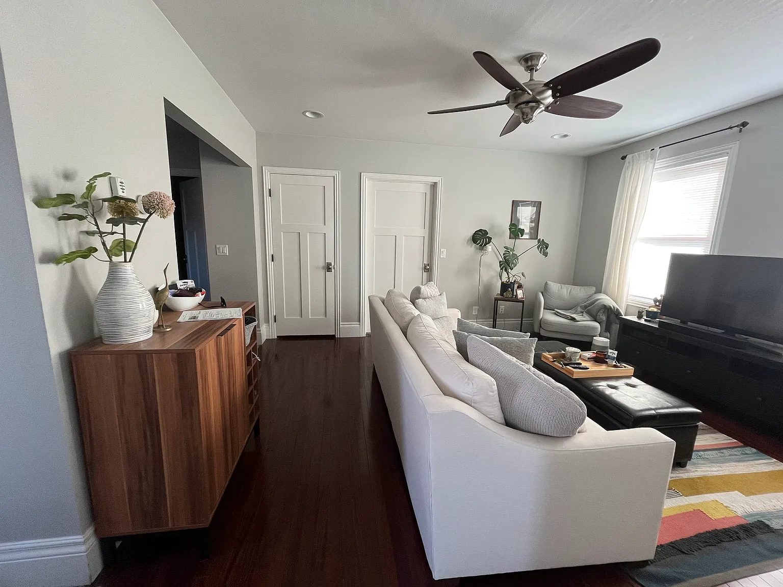 2 bed, 1035 sqft, $2,450 — Photo 2