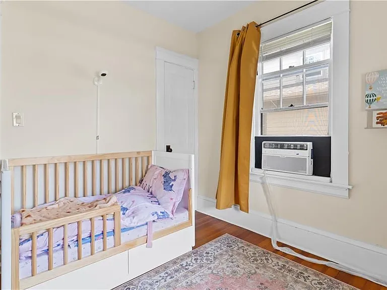 183 Narragansett St — Photo 8