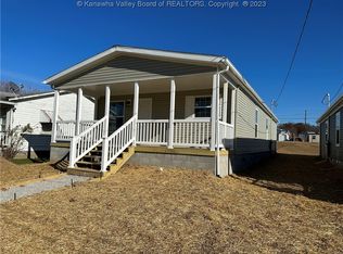 2108 Monroe Ave, Point Pleasant, WV 25550