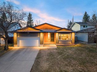 127 Lake Placid Close SE, Calgary, AB T2J 5A5