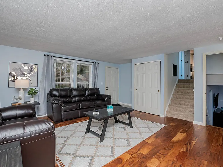 1387 Firethorne Dr — Photo 18