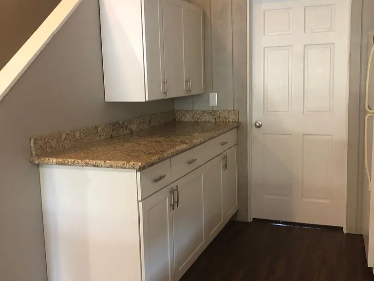 515 Crawford St — Photo 7