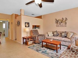 900 SW 10th Ter #S-10, Hallandale Beach, FL 33009