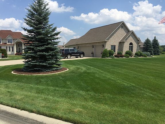2nd image of 5401 Crown Ct