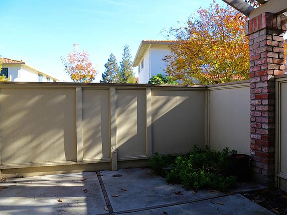2nd image of 5484 Colony Field Dr