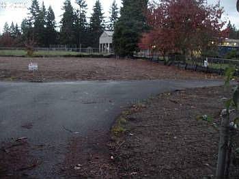 2nd image of 7310 SE Clackamas Rd