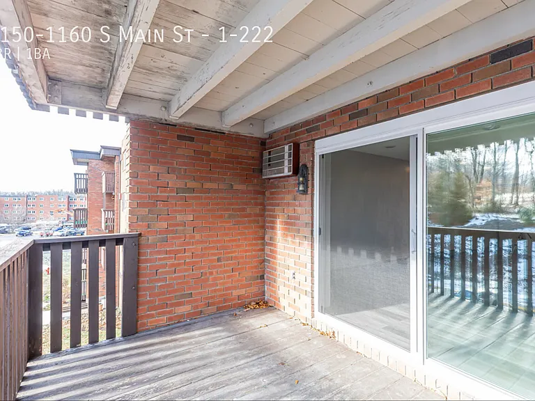 1150-1160 S Main St #1-222 — Photo 8