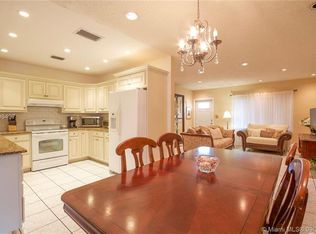 9245 SW 46th Ter, Miami, FL 33165