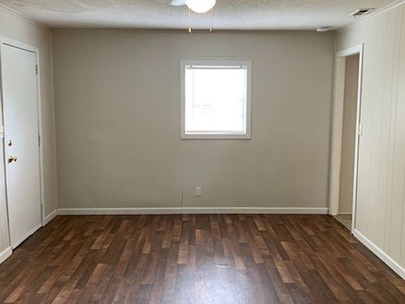 2nd image of 1711 Poplar St