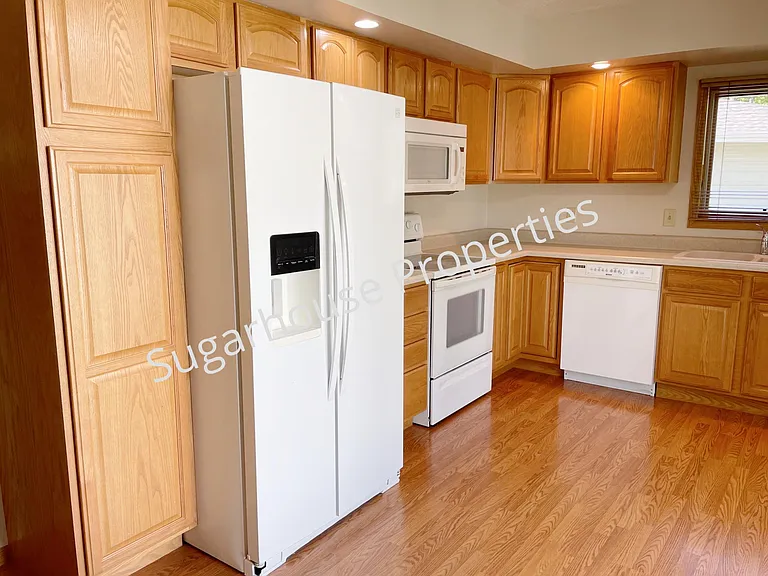 4720 Southhaven Cir — Photo 6