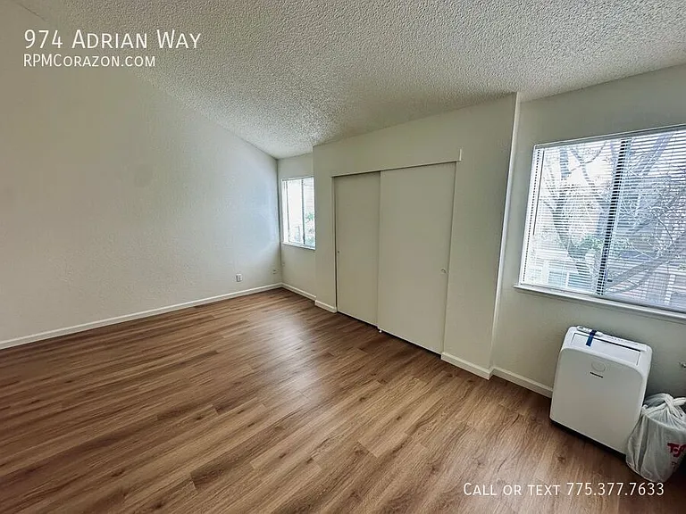 974 Adrian Way — Photo 14